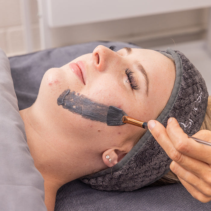 Extract Purifying Charcoal Mask
