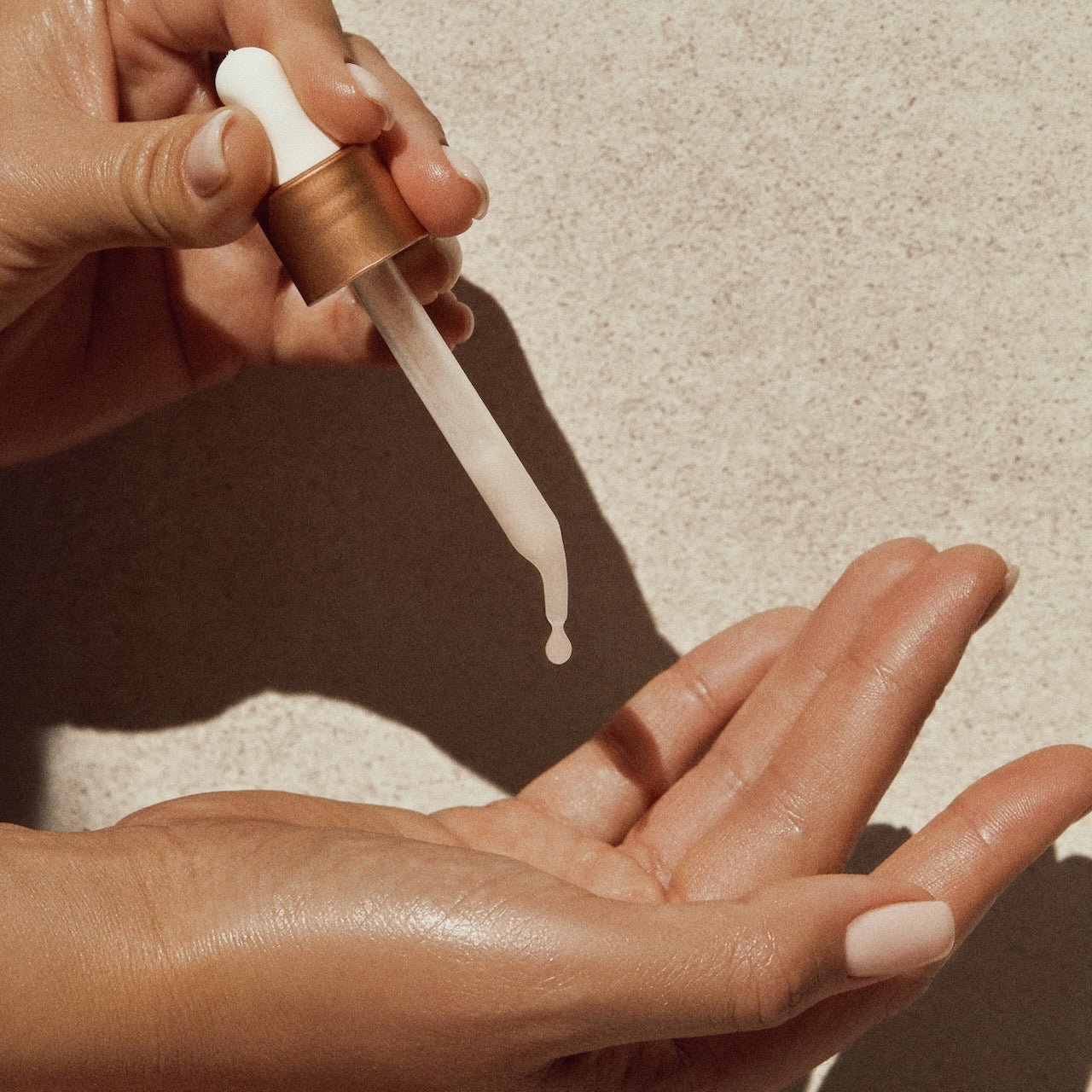 Skin Plumping Hyaluronic Serum